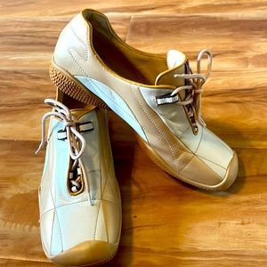 Donna Carolina Lace Up Two Tone Loafers. Size 37